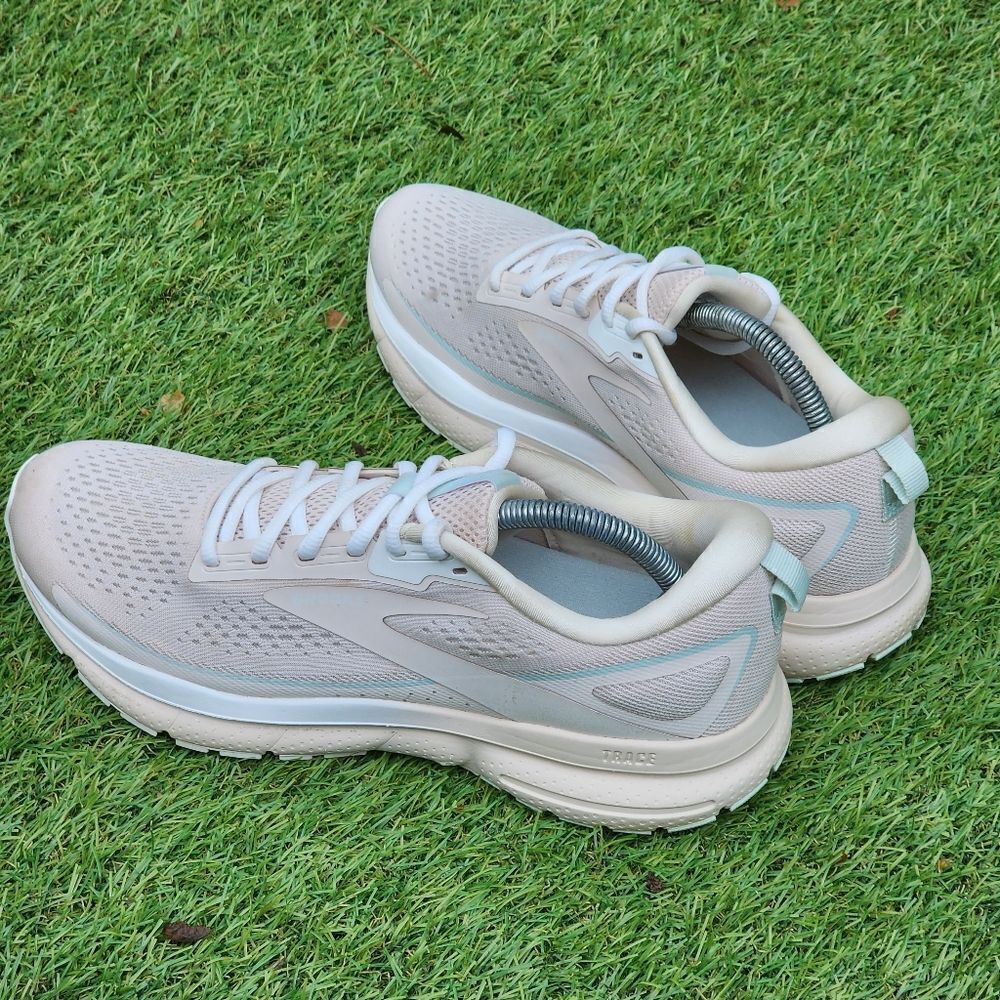 BOOKS TRACE 3 - Women's Athletic Shoes - SIZE 10.5B - Picture 6 of 9